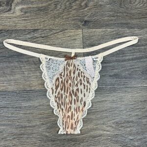 Victoria’s Secret dream angels v string panties size XL